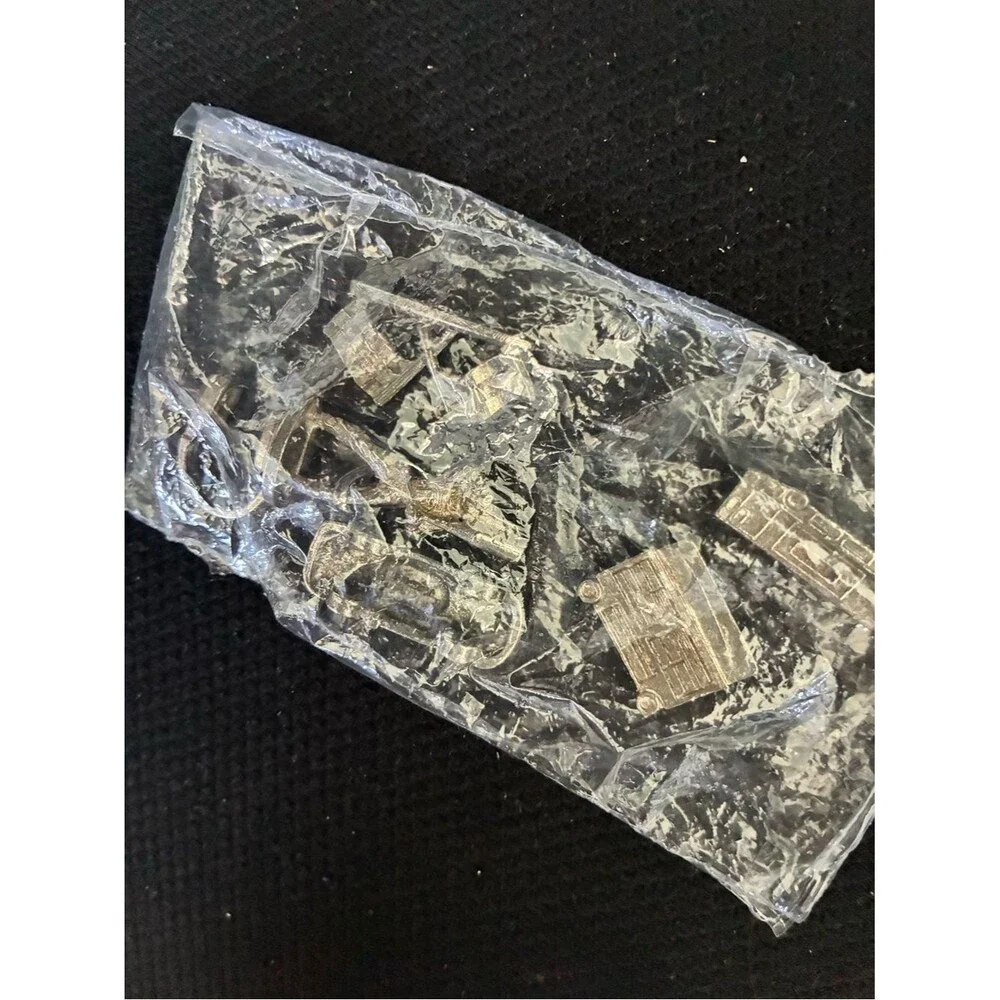 NIB Monopoly NASCAR Edition Cup Pawn Silver Metal Racecar Pit Crew Check Flag